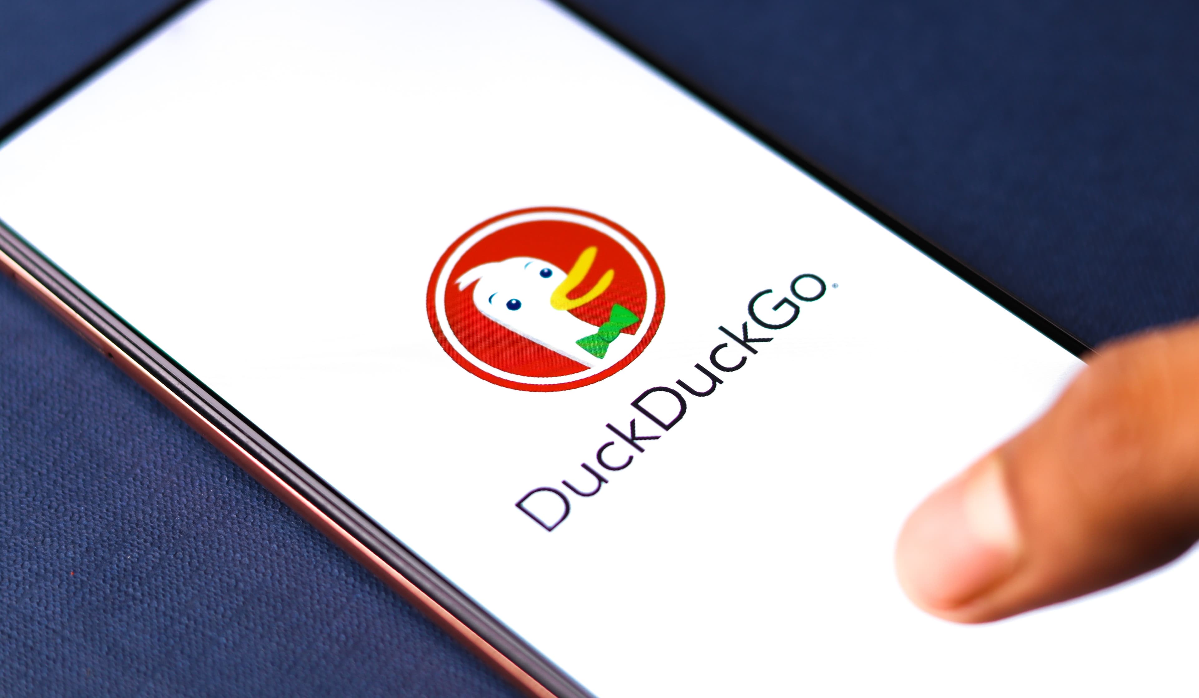Tôi vừa thử trình chỉnh sửa ảnh AI ẩn danh mới của DuckDuckGo và đó thực sự là một bước ngoặt