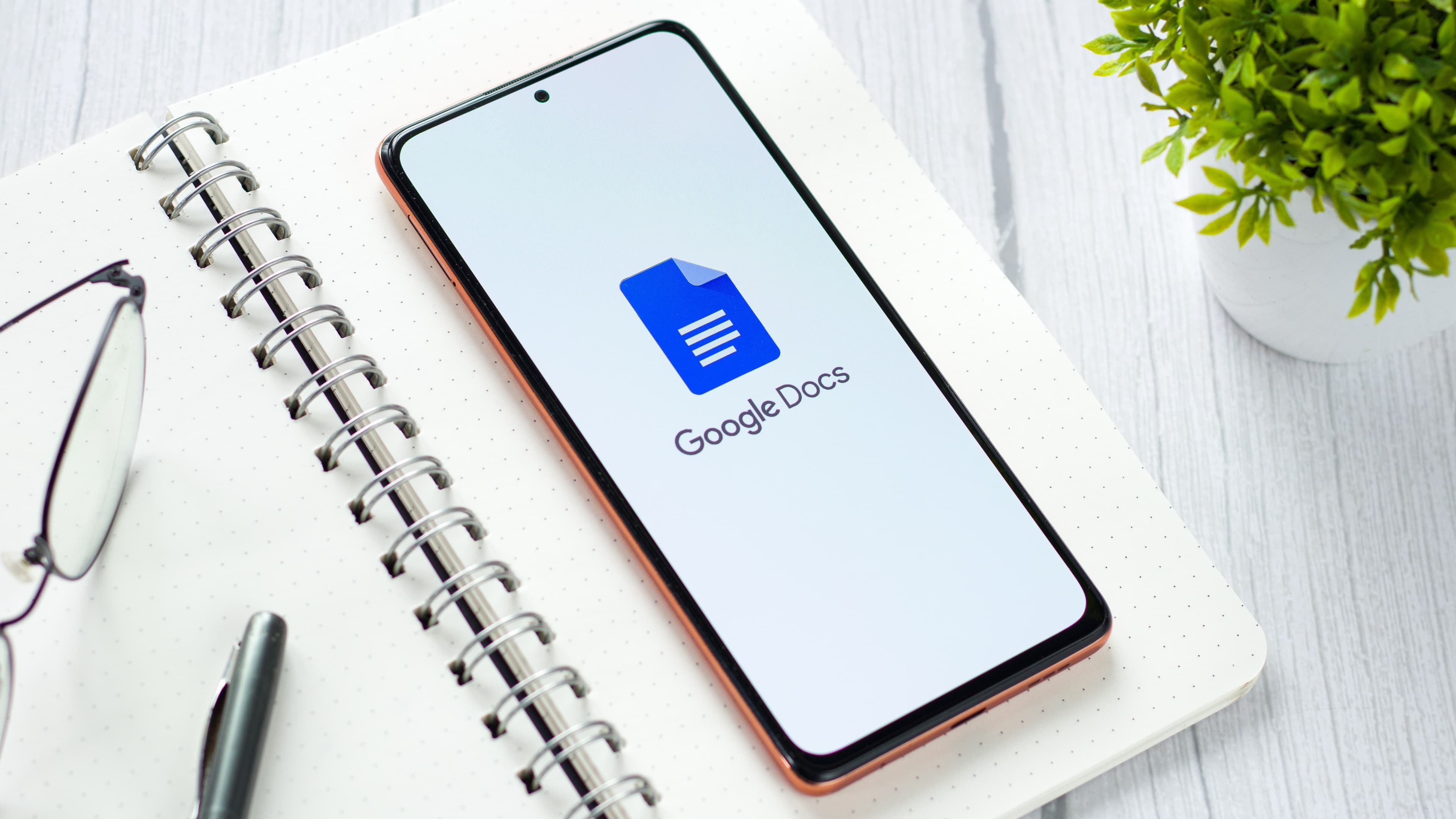 Cách sử dụng tính năng voice "Docs Live" mới của Google để chính tả email hoàn hảo
